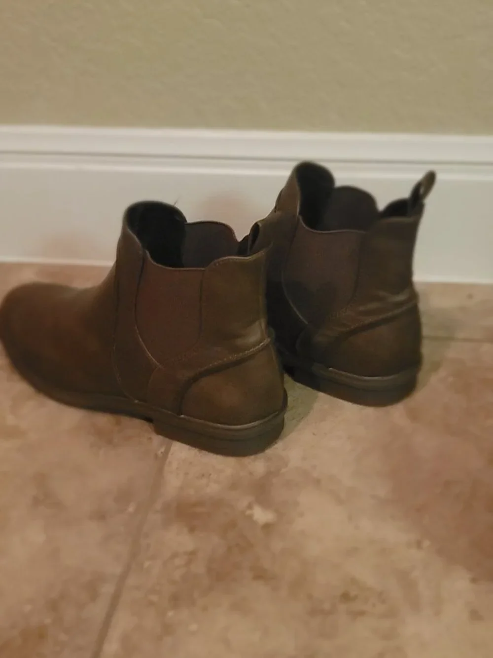 Chelsea Boots - Womens size 10